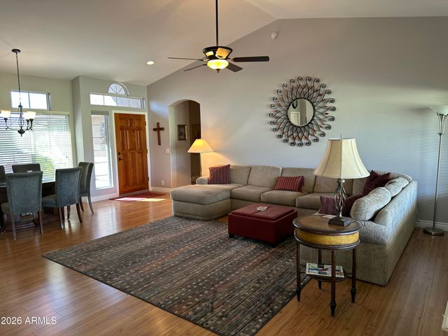 8914 W WESCOTT Drive W, Peoria, AZ 85382