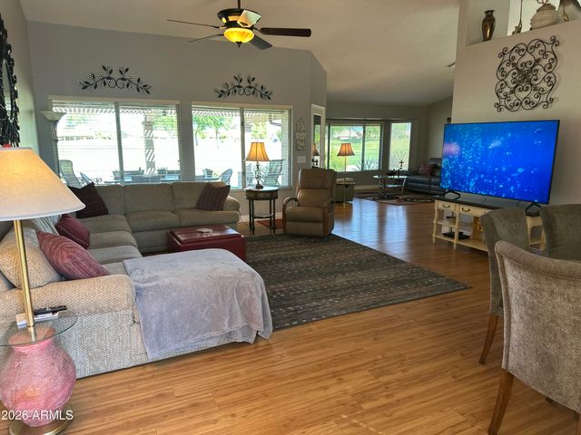 8914 W WESCOTT Drive W, Peoria, AZ 85382