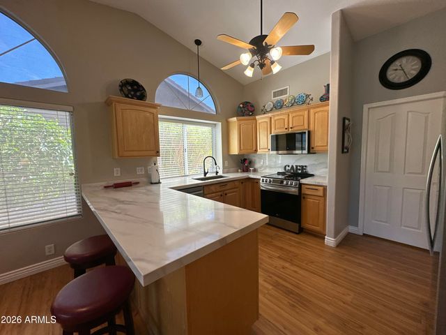 8914 W WESCOTT Drive W, Peoria, AZ 85382
