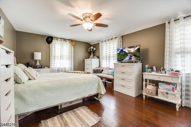 23 Bolten Pl, Bloomfield Twp., NJ 07003