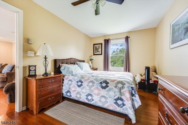 23 Bolten Pl, Bloomfield Twp., NJ 07003