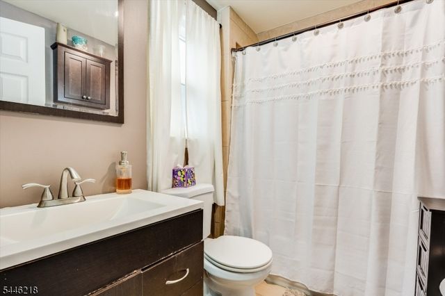 23 Bolten Pl, Bloomfield Twp., NJ 07003