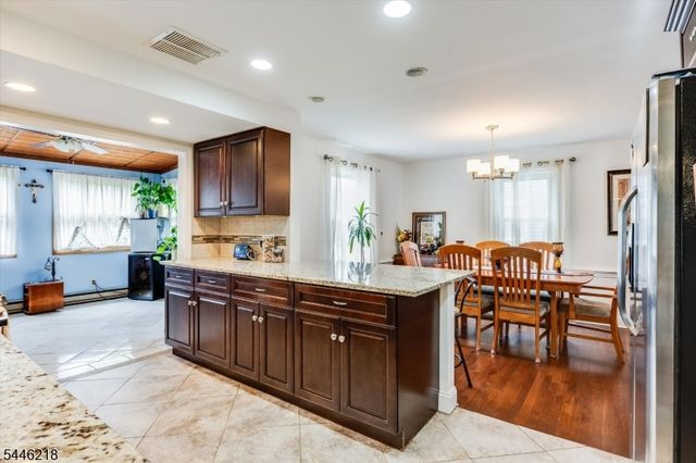 23 Bolten Pl, Bloomfield Twp., NJ 07003