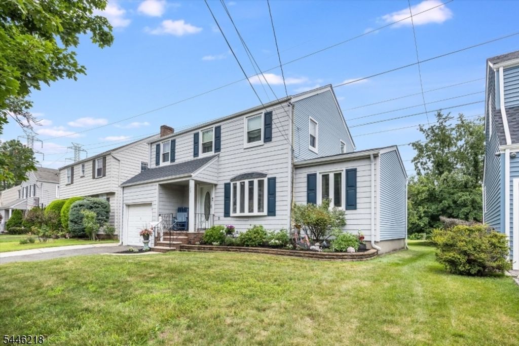 23 Bolten Pl, Bloomfield Twp., NJ 07003 — photo 2