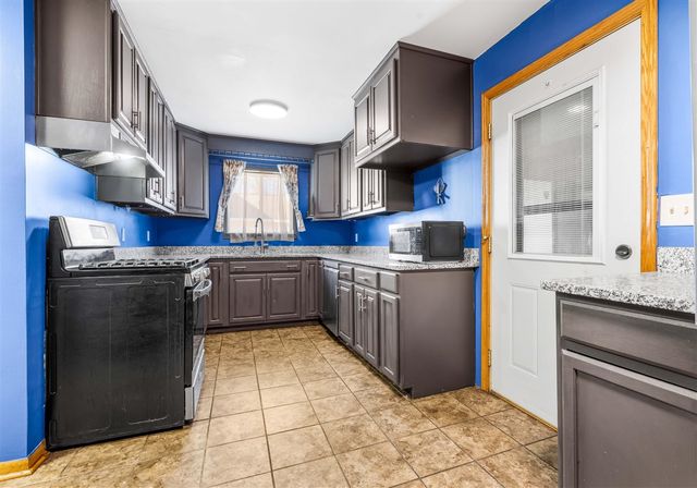 310 W Adams Street, Homer, MI 49245