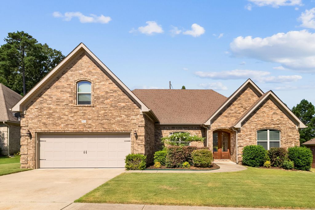 2923 Palamino Drive, Benton, AR 72015