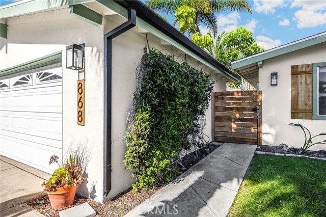 868 Towne, Costa Mesa, CA 92627