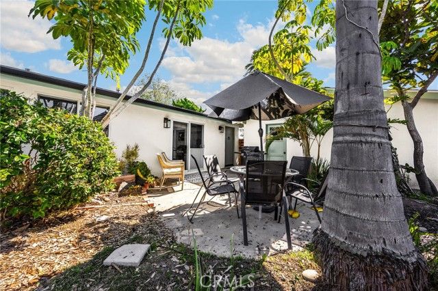 868 Towne, Costa Mesa, CA 92627