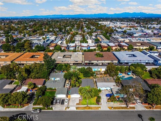 868 Towne, Costa Mesa, CA 92627