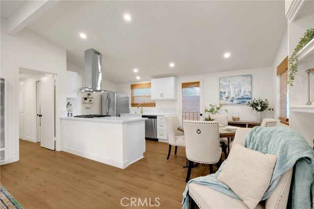 868 Towne, Costa Mesa, CA 92627