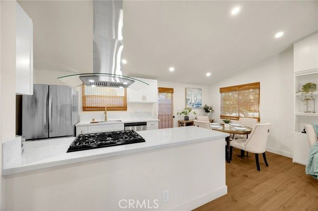 868 Towne, Costa Mesa, CA 92627