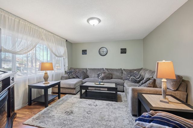 3725 80th Avenue N, Brooklyn Park, MN 55443