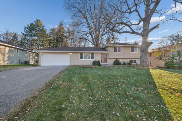 3725 80th Avenue N, Brooklyn Park, MN 55443