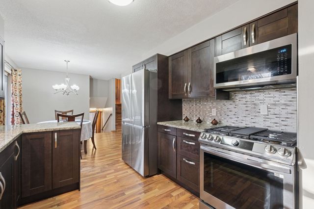 3725 80th Avenue N, Brooklyn Park, MN 55443