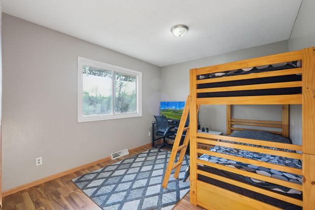 3725 80th Avenue N, Brooklyn Park, MN 55443