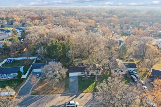 3725 80th Avenue N, Brooklyn Park, MN 55443