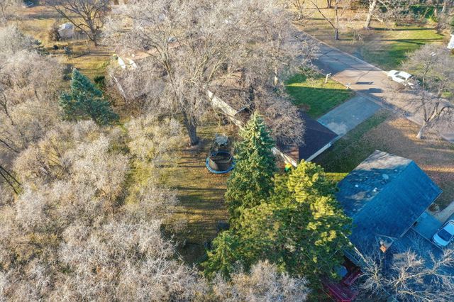 3725 80th Avenue N, Brooklyn Park, MN 55443