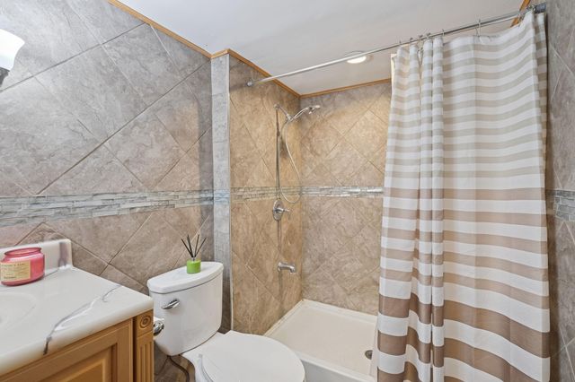 3725 80th Avenue N, Brooklyn Park, MN 55443