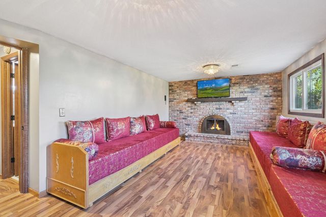 3725 80th Avenue N, Brooklyn Park, MN 55443