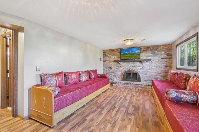 3725 80th Avenue N, Brooklyn Park, MN 55443