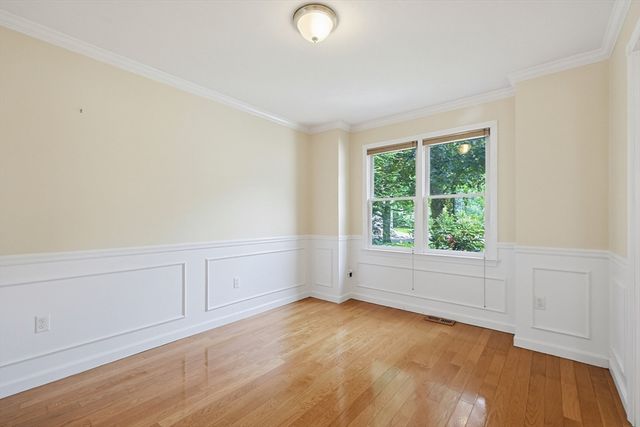 6 Oakwood Ct., Framingham, MA 01701