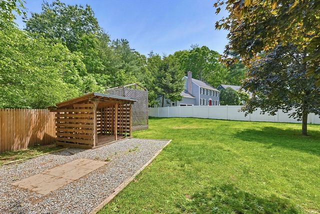 6 Oakwood Ct., Framingham, MA 01701