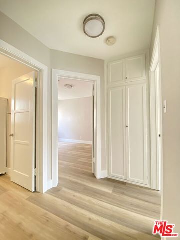 2620 S Barrington Avenue, Los Angeles, CA 90064