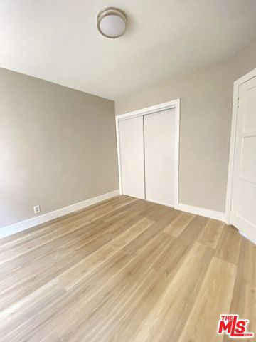 2620 S Barrington Avenue, Los Angeles, CA 90064