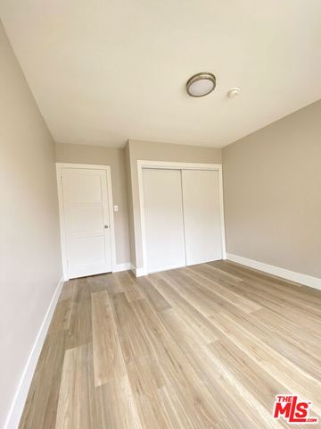 2620 S Barrington Avenue, Los Angeles, CA 90064