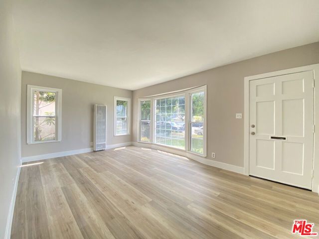 2620 S Barrington Avenue, Los Angeles, CA 90064