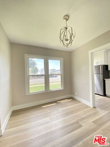 2620 S Barrington Avenue, Los Angeles, CA 90064