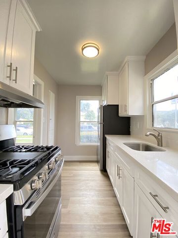 2620 S Barrington Avenue, Los Angeles, CA 90064