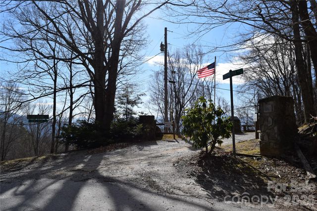 417& 418 Multiflora Way 417&418, Waynesville, NC 28785