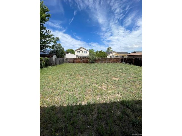 4841 Carson St, Denver, CO 80239
