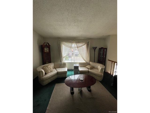4841 Carson St, Denver, CO 80239