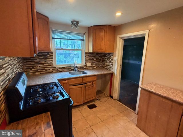 8216 BAYARD ST, Philadelphia, PA 19150