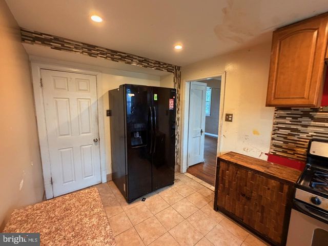 8216 BAYARD ST, Philadelphia, PA 19150