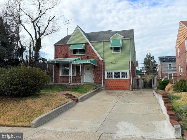 8216 BAYARD ST, Philadelphia, PA 19150
