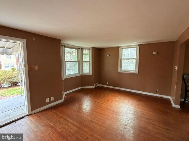 8216 BAYARD ST, Philadelphia, PA 19150