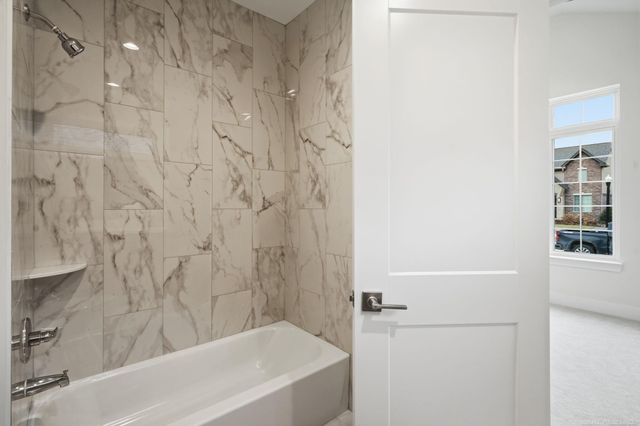 49259 Langford Drive, Macomb, MI 48044