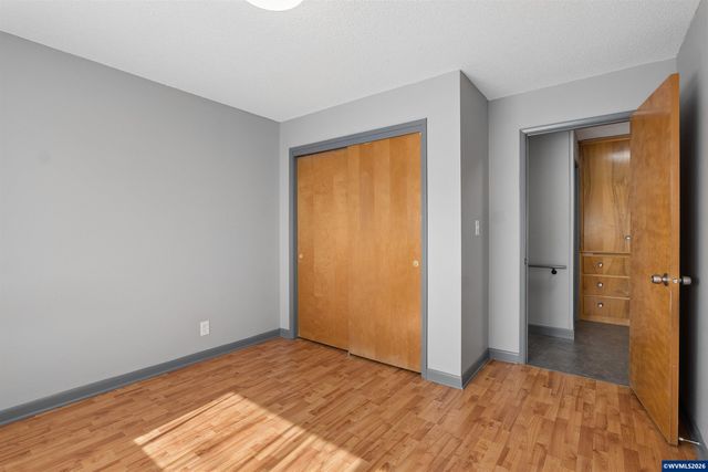 389 Maxwell Rd, Eugene, OR 97404