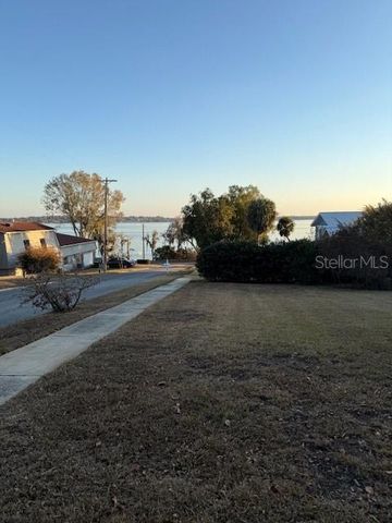 1654 EAST AVENUE, Clermont, FL 34711