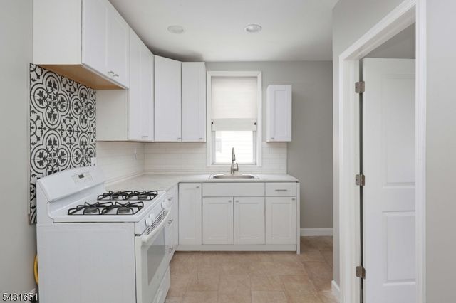 16 E 19Th St, Linden City, NJ 07036