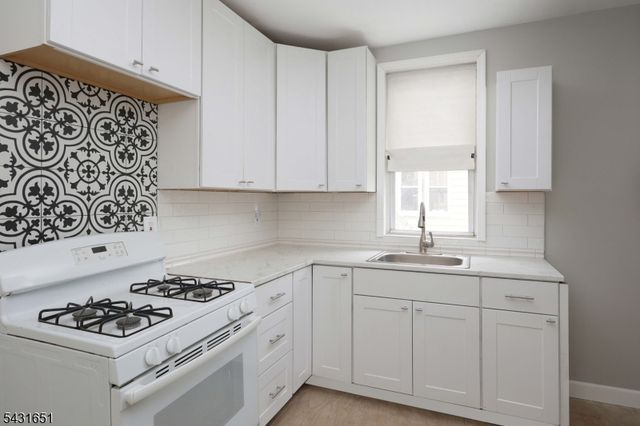 16 E 19Th St, Linden City, NJ 07036