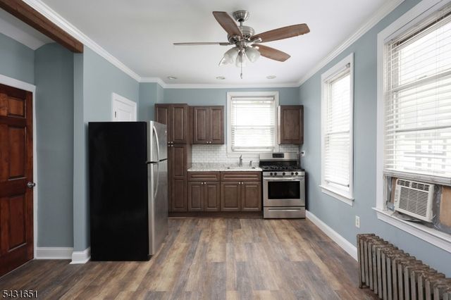 16 E 19Th St, Linden City, NJ 07036