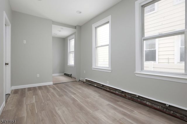 16 E 19Th St, Linden City, NJ 07036