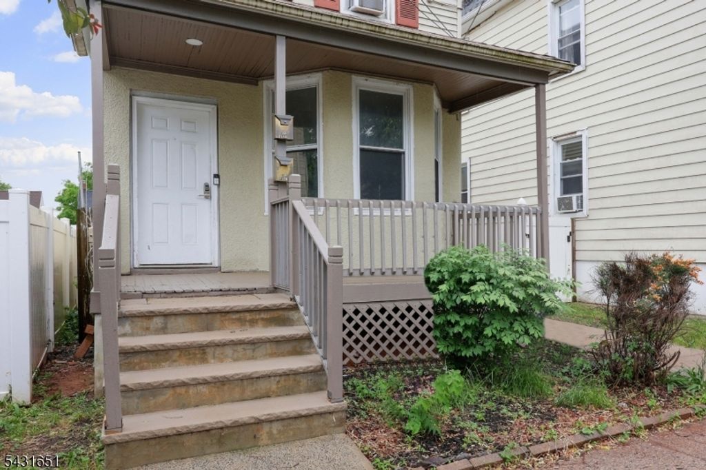 16 E 19Th St, Linden City, NJ 07036 — photo 3