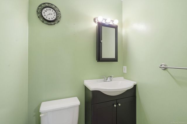 32260 Linderman Avenue, Warren, MI 48093