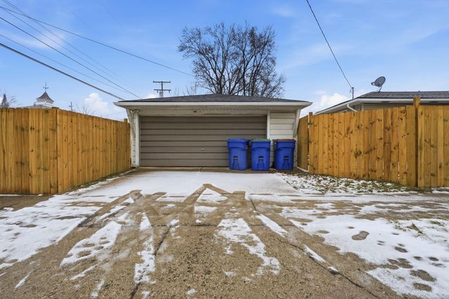 32260 Linderman Avenue, Warren, MI 48093