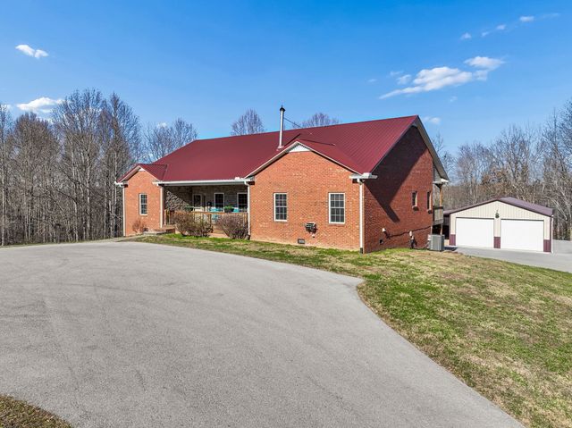 9200 Dobbs Cemetery Rd, Baxter, TN 38544